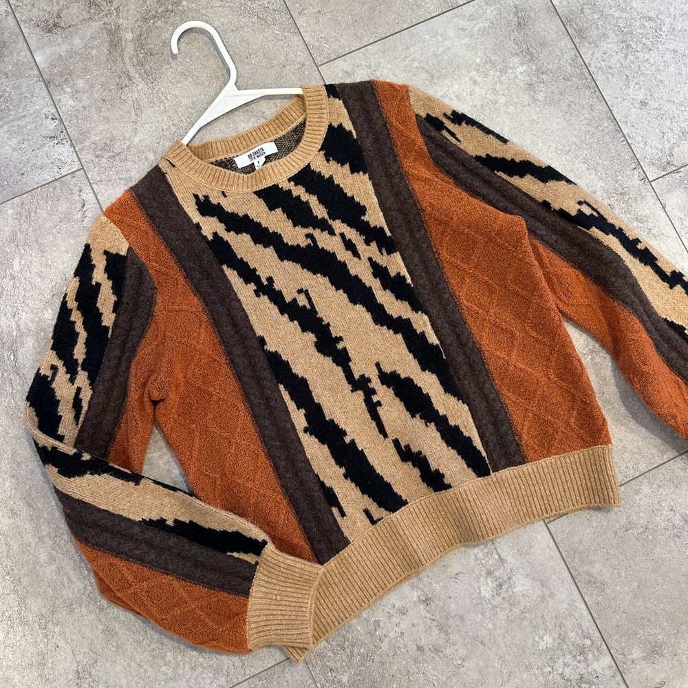 BB Dakota Tan and Black Patterned Sweater